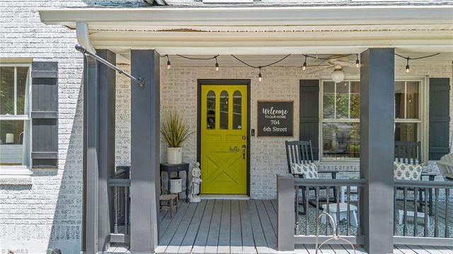 704 6Th Street, North Wilkesboro, NC 28659