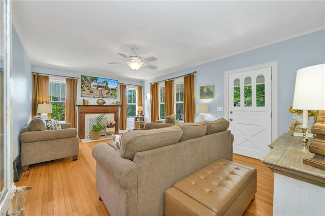 704 6Th Street, North Wilkesboro, NC 28659