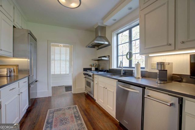 2 Virginia Circle SW, Rome, GA 30161