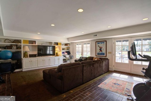 2 Virginia Circle SW, Rome, GA 30161