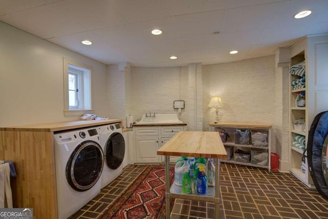 2 Virginia Circle SW, Rome, GA 30161