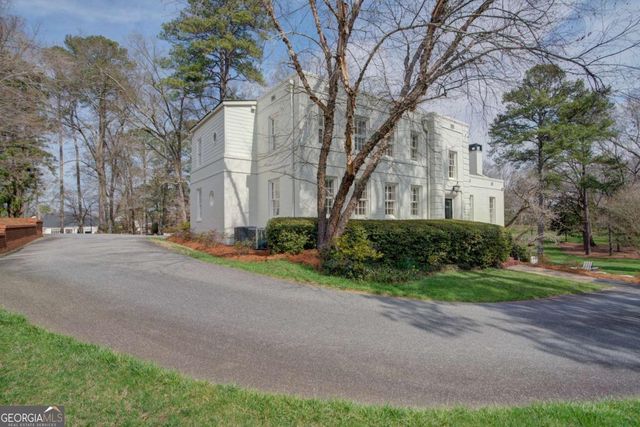 2 Virginia Circle SW, Rome, GA 30161