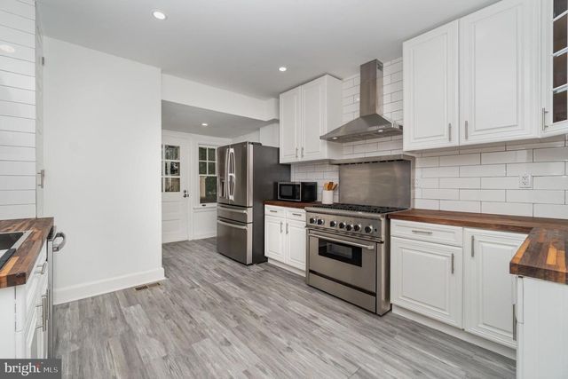 932 FRANKLIN ST, Wyomissing, PA 19610