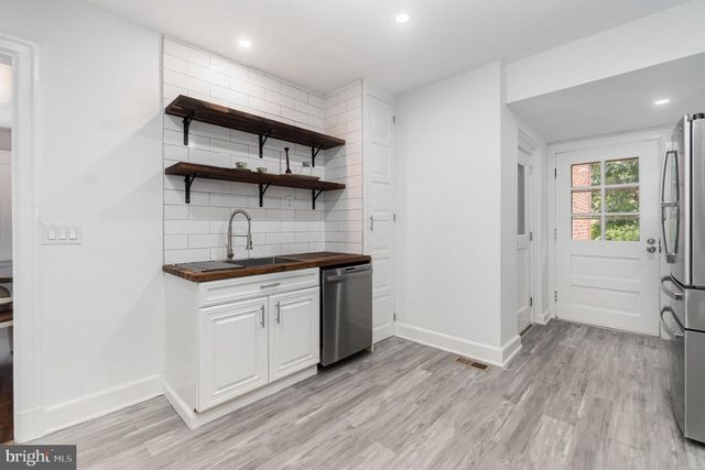 932 FRANKLIN ST, Wyomissing, PA 19610