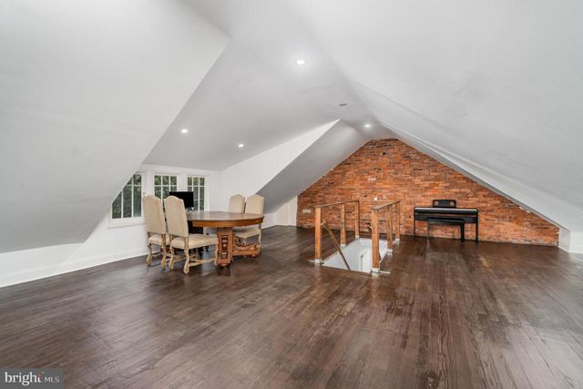 932 FRANKLIN ST, Wyomissing, PA 19610