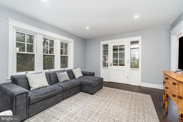 932 FRANKLIN ST, Wyomissing, PA 19610