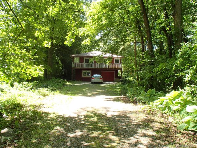 15 Spur Road, Putnam Valley, NY 10579
