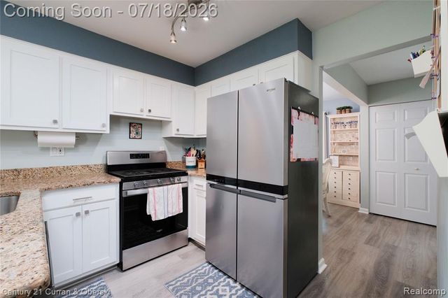 309 Amelia Avenue, Royal Oak, MI 48073