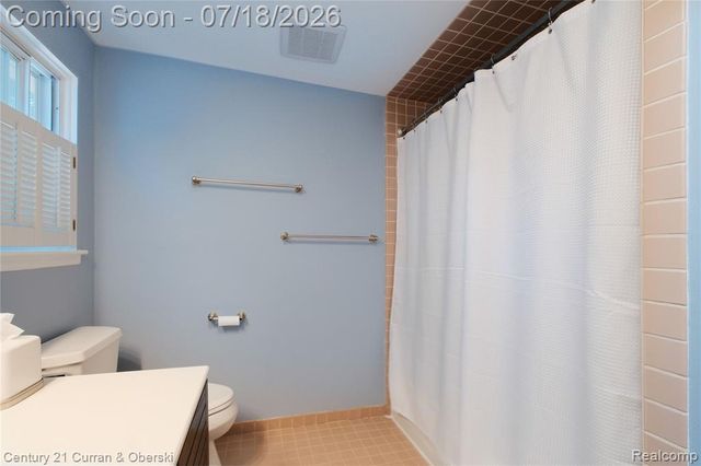 309 Amelia Avenue, Royal Oak, MI 48073
