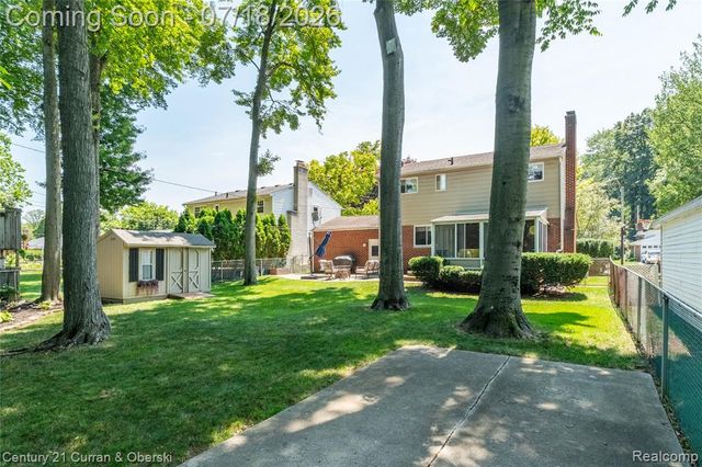 309 Amelia Avenue, Royal Oak, MI 48073
