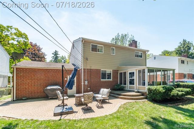 309 Amelia Avenue, Royal Oak, MI 48073