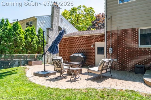 309 Amelia Avenue, Royal Oak, MI 48073