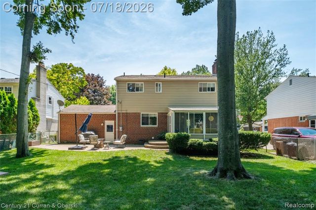 309 Amelia Avenue, Royal Oak, MI 48073