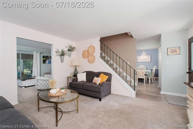 309 Amelia Avenue, Royal Oak, MI 48073