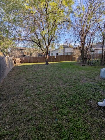 5807 Cherry PARK A, Austin, TX 78745