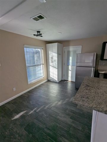 5807 Cherry PARK A, Austin, TX 78745