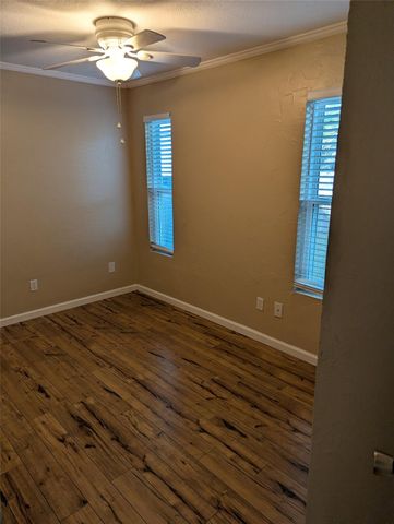 5807 Cherry PARK A, Austin, TX 78745