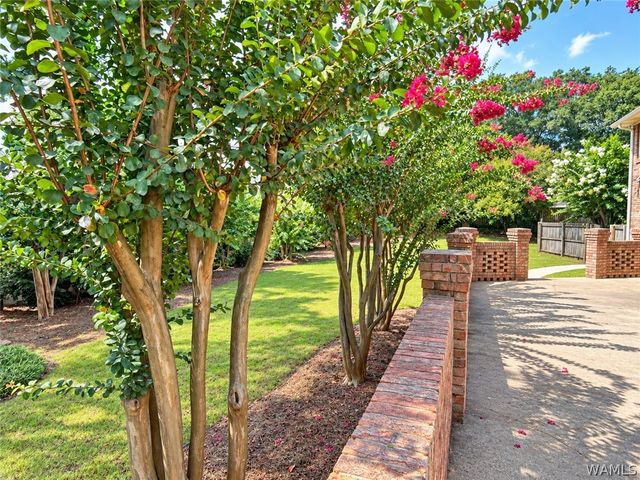 1911 Brandonwood, Tuscaloosa, AL 35406