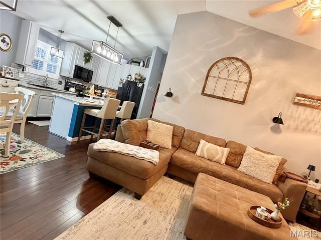 113 Joe D Drive, Jonesburg, MO 63351