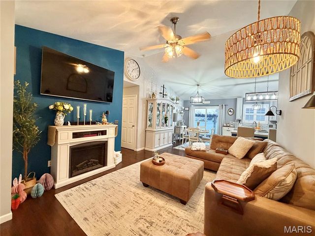 113 Joe D Drive, Jonesburg, MO 63351