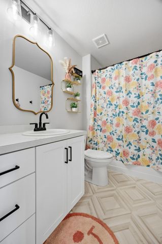 1610 5th Avenue NE, Dilworth, MN 56529