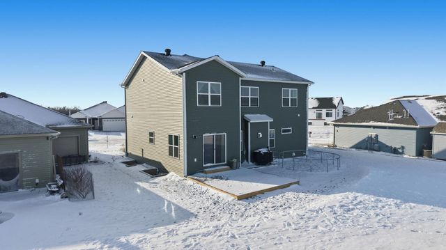 1610 5th Avenue NE, Dilworth, MN 56529