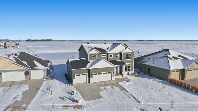 1610 5th Avenue NE, Dilworth, MN 56529