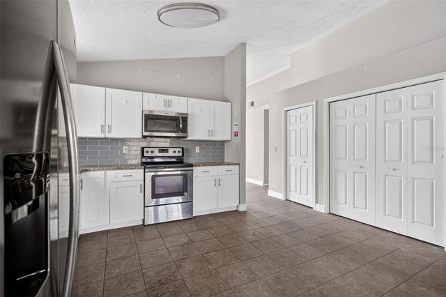 1015 BARTLETT COURT, Oviedo, FL 32765