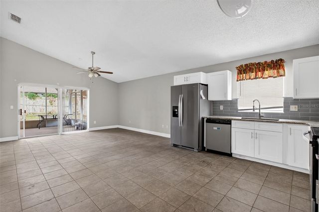 1015 BARTLETT COURT, Oviedo, FL 32765