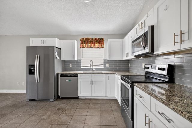 1015 BARTLETT COURT, Oviedo, FL 32765