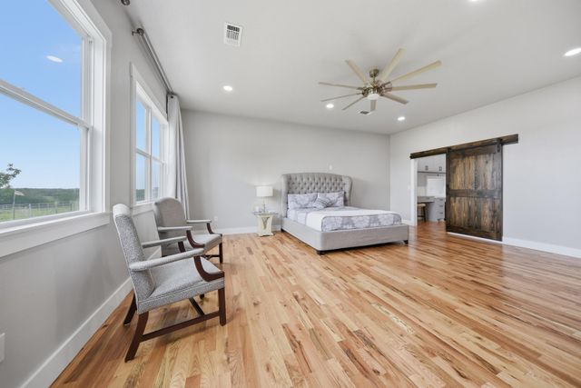 11234 N Loop Road, Brenham, TX 77833