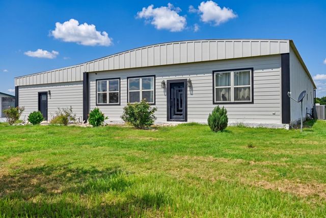 11234 N Loop Road, Brenham, TX 77833