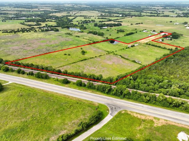 11234 N Loop Road, Brenham, TX 77833