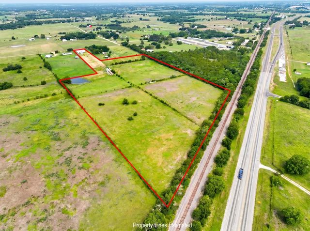 11234 N Loop Road, Brenham, TX 77833