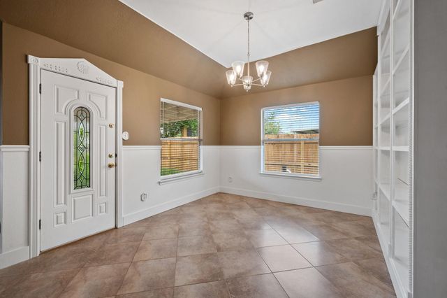 10847 Spruce Drive S, La Porte, TX 77571
