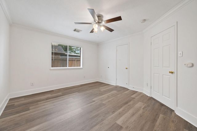 10847 Spruce Drive S, La Porte, TX 77571