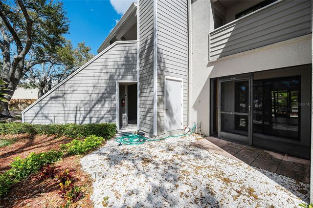 10626 LONGWOOD DRIVE 102, Seminole, FL 33777