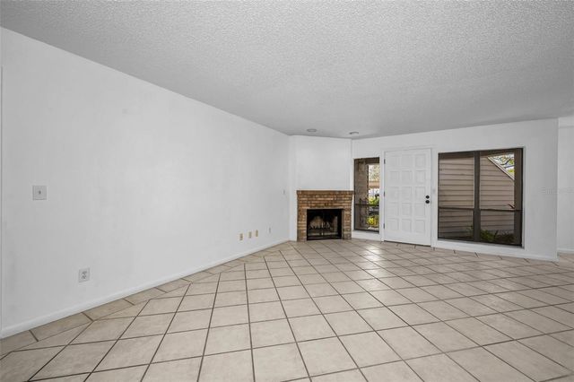 10626 LONGWOOD DRIVE 102, Seminole, FL 33777