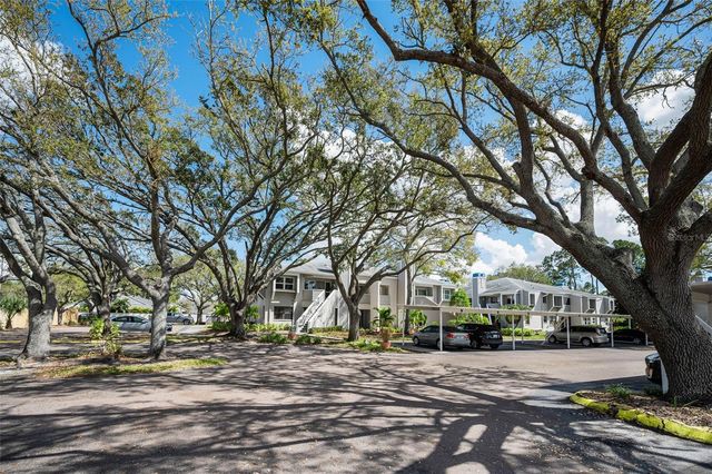 10626 LONGWOOD DRIVE 102, Seminole, FL 33777