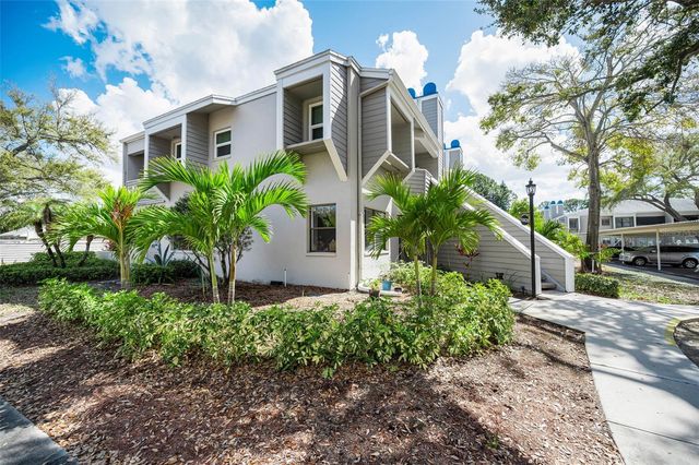 10626 LONGWOOD DRIVE 102, Seminole, FL 33777