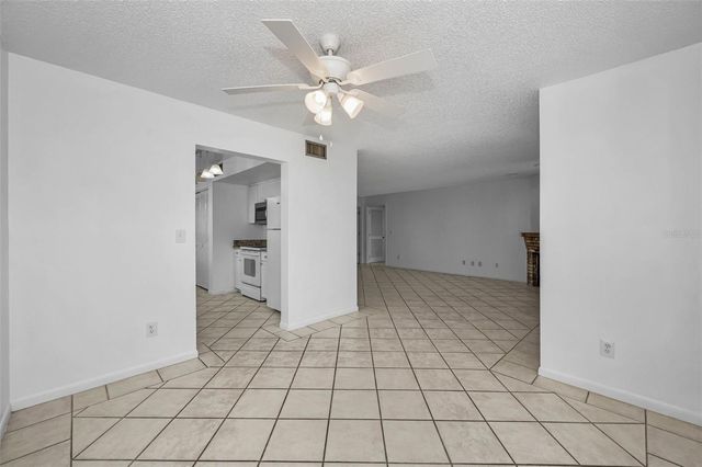 10626 LONGWOOD DRIVE 102, Seminole, FL 33777