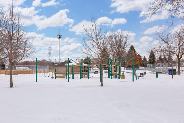 13793 89th Place N, Maple Grove, MN 55369