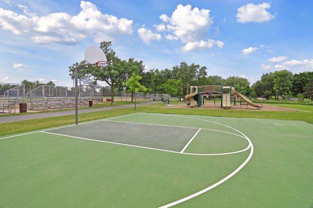 13793 89th Place N, Maple Grove, MN 55369