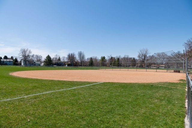 13793 89th Place N, Maple Grove, MN 55369