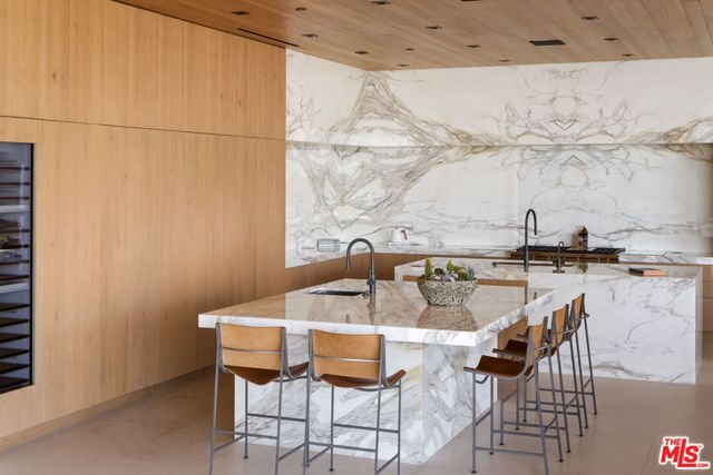 2436 Jupiter Drive, Los Angeles, CA 90046
