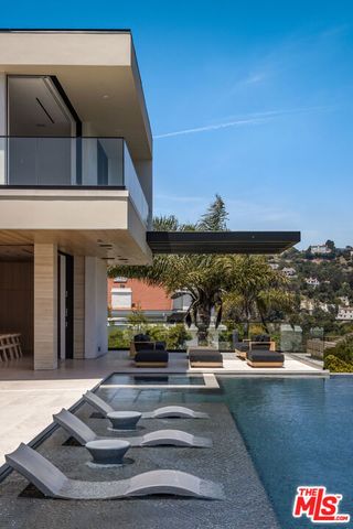 2436 Jupiter Drive, Los Angeles, CA 90046