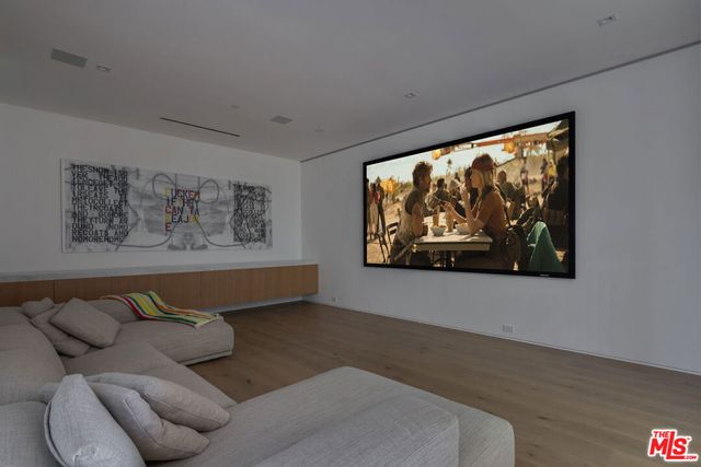 2436 Jupiter Drive, Los Angeles, CA 90046
