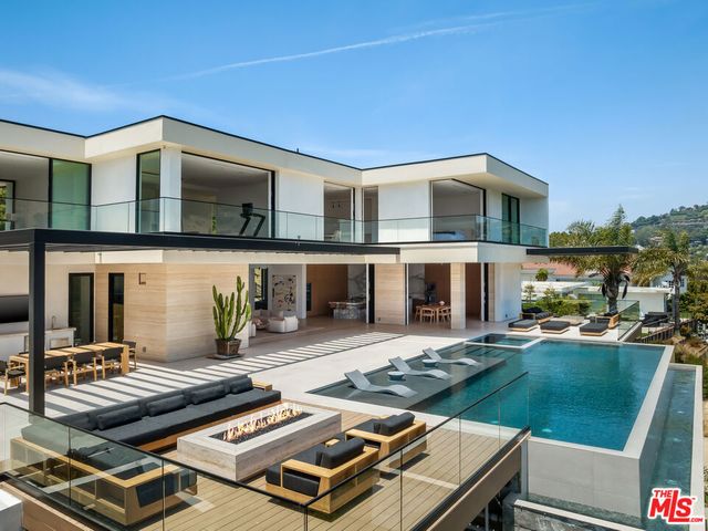 2436 Jupiter Drive, Los Angeles, CA 90046