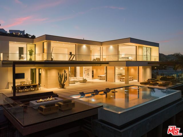 2436 Jupiter Drive, Los Angeles, CA 90046