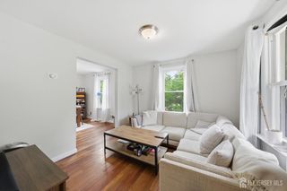 200 S 7th Avenue S, Highland Park, NJ 08904